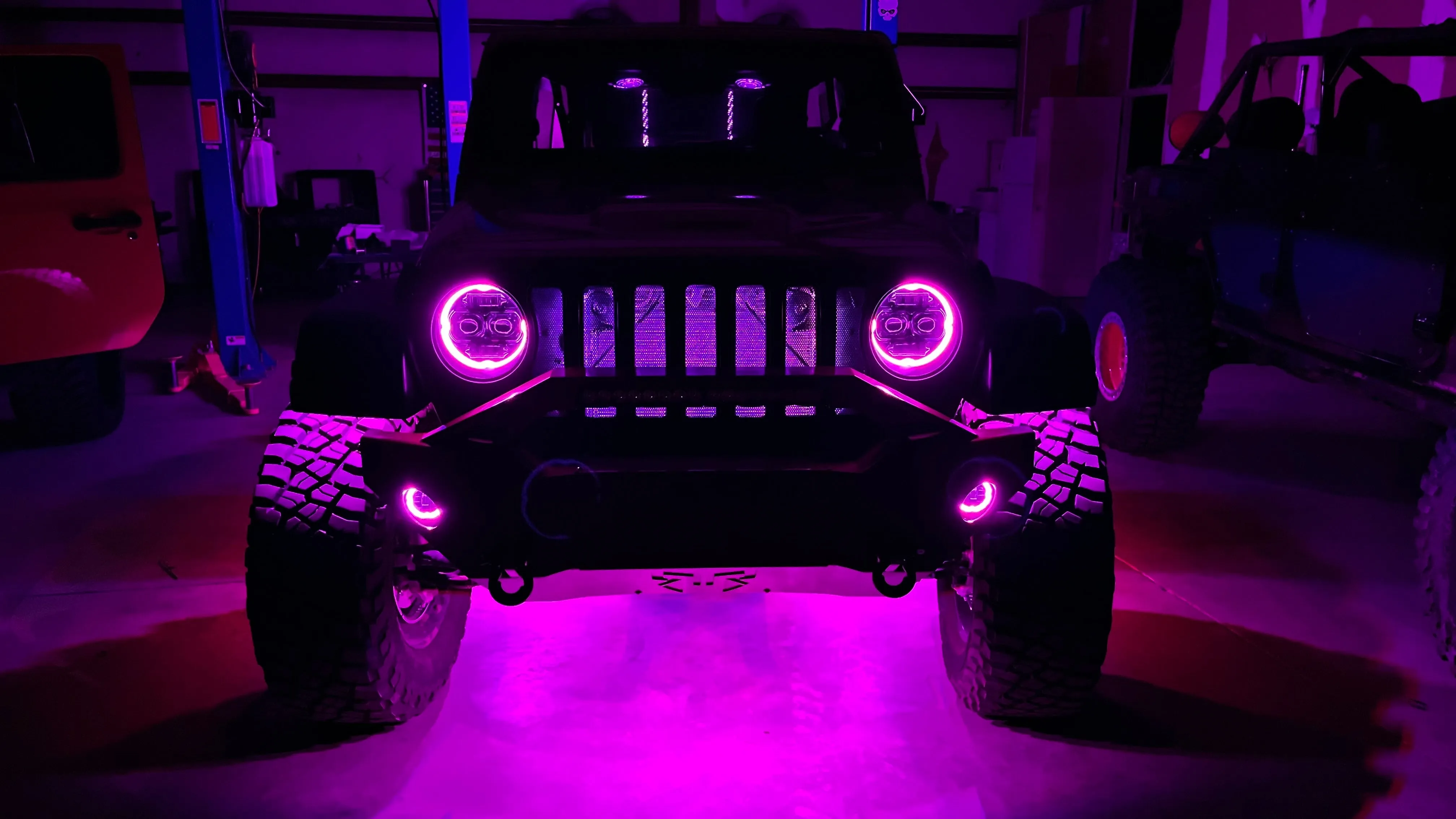 Empire Offroad LED Highland Series Grille Strip Kit