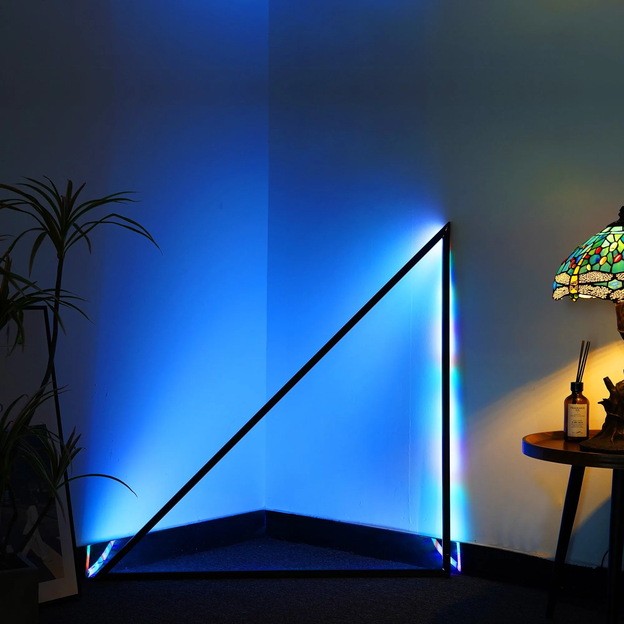 Sync Triangle LED Light